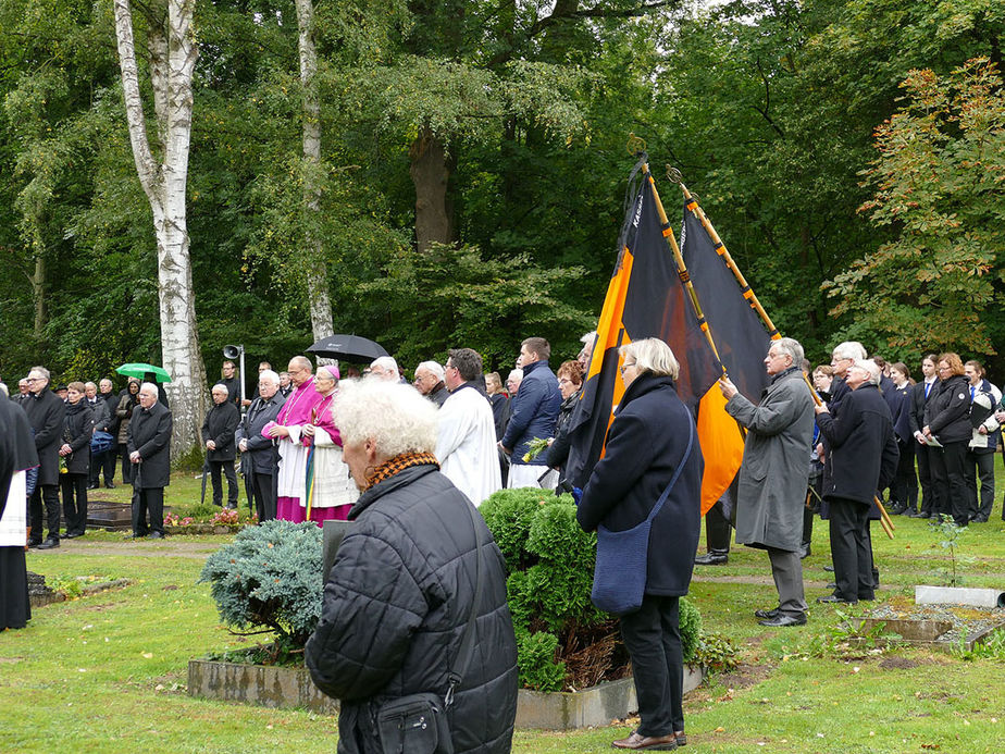 Pontifikalrequiem und Beisetzung von Weihbischof em. Johannes Kapp (Foto: Karl-Franz Thiede)